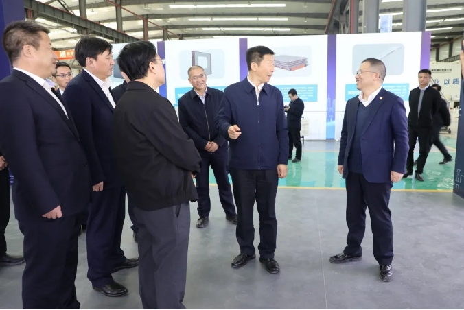 陜西省委常委、延安市委...